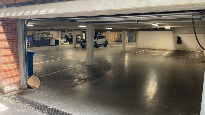 Parkeerplaatsen te huur in deze parkeergarage, Westerlaan Nunspeet